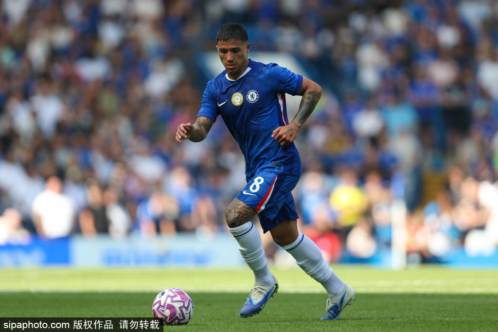 乌席登斯vs奥尔格里特_切尔西签下加纳乔乌席登斯vs奥尔格里特！马雷斯卡：他与吉滕斯极为相似