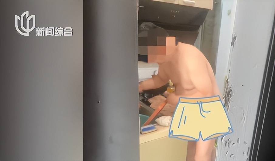 意大利乙组联赛_上海女子吓坏！54岁男邻居楼道内一丝不挂意大利乙组联赛，还用榔头猛砸她家大门！居委会：他母亲去世，心情郁闷