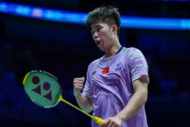 皇冠手机管理端登录_中国羽毛球大师赛 国羽男女单打仅剩“独苗”