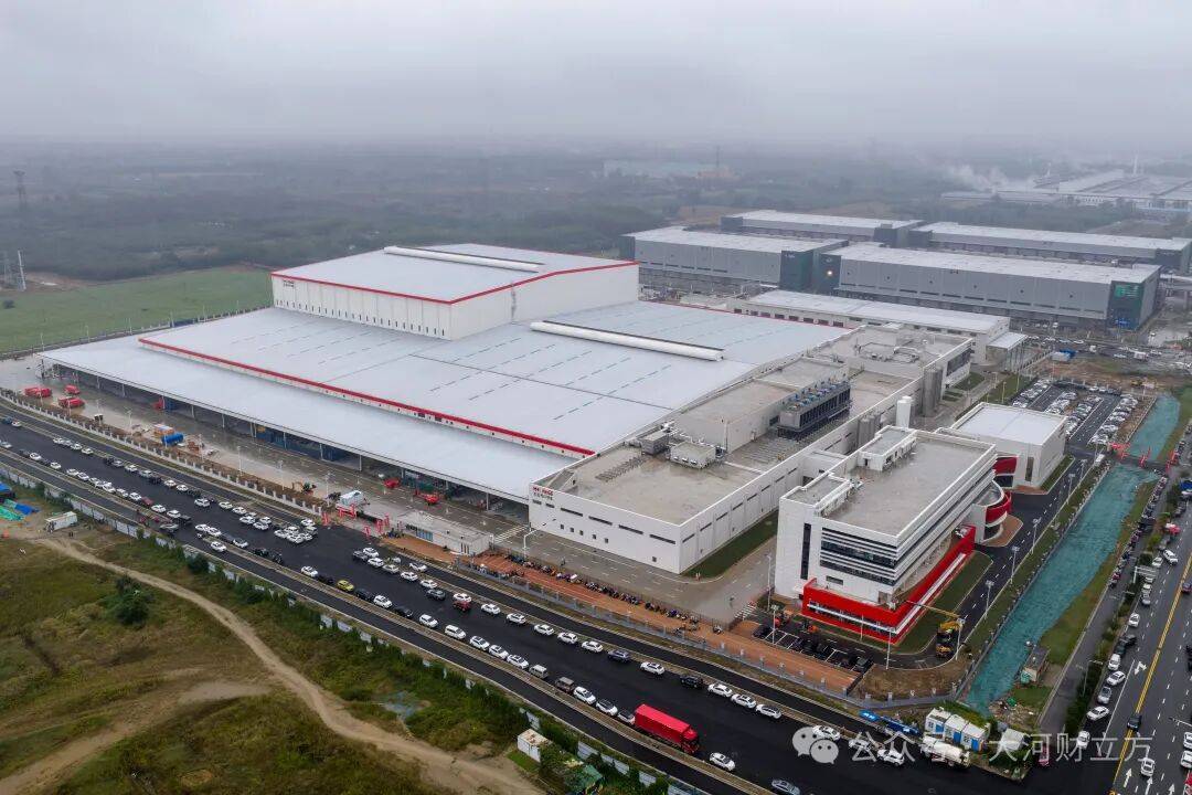 皇冠登一登二登三区别_河南诞生首个百万吨级饮料超级工厂 | 极刻