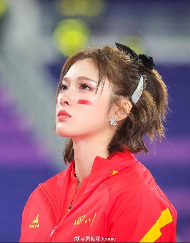 皇冠信用庄家
_吴艳妮发文：亚锦赛的铜牌和全运会的银牌都有不甘的泪水皇冠信用庄家
，剩余五六年的职业生涯内会全力以赴