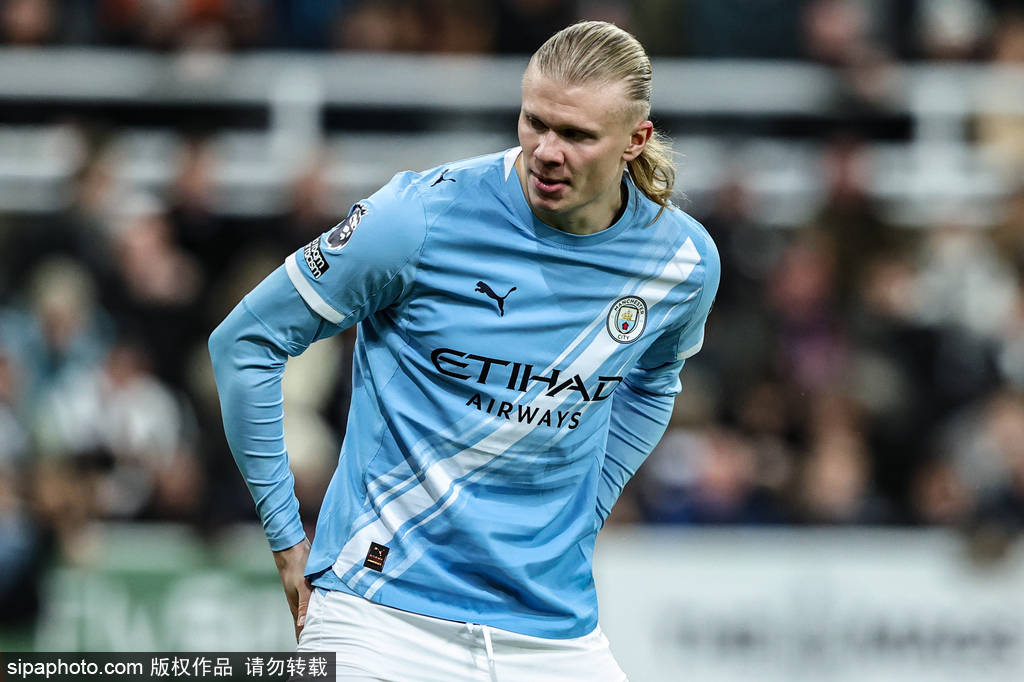 体育皇冠信用网
_观战台：阿森纳大战切尔西 曼城巴萨利物浦盼止颓势