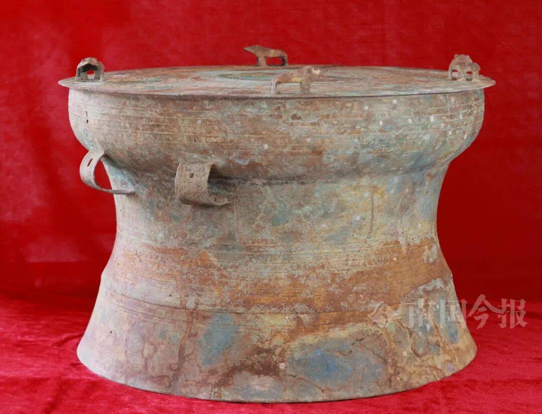 皇冠信用登2代理
_柳州钓鱼阿叔竹林挖蚯蚓皇冠信用登2代理
，竟挖出千年前的“大宝贝”！