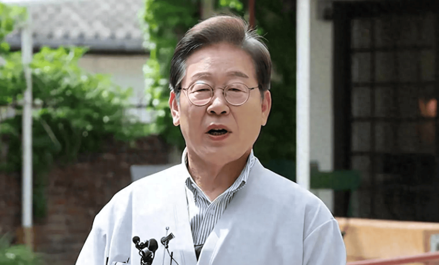 正版皇冠信用网_还没登上访华专机正版皇冠信用网，李在明先来下马威，中方接到通知，韩国准备在黄海抓人？