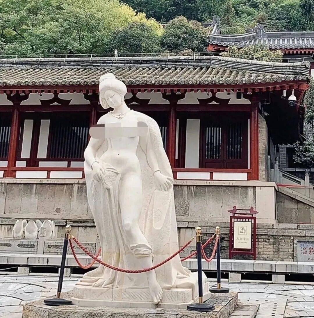 皇冠赛事
_华清池贵妃裸体出浴雕像被指“不雅观”皇冠赛事
,景区称1991年就已安放,设计方案通过审核认可