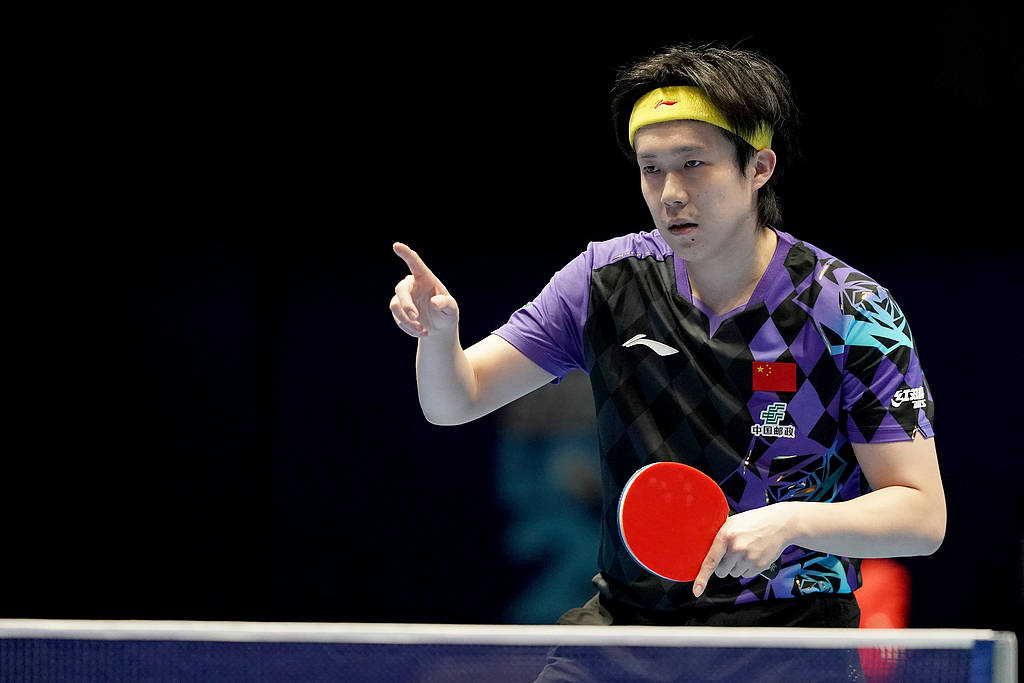 皇冠登3管理出租_世乒赛男团：王楚钦独得两分 国乒3-1逆转罗马尼亚进八强